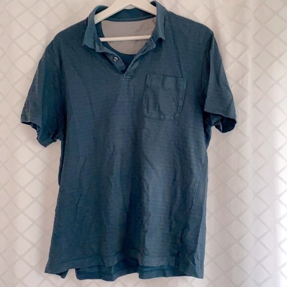 Van Heusen Polo Shirt Classic Fit Blue Short Sleeve Mens Large Chest Pocket Soft - Picture 1 of 5